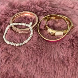 Cute jewelry pack !!